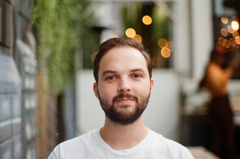 Headshot of Michael Mofina.